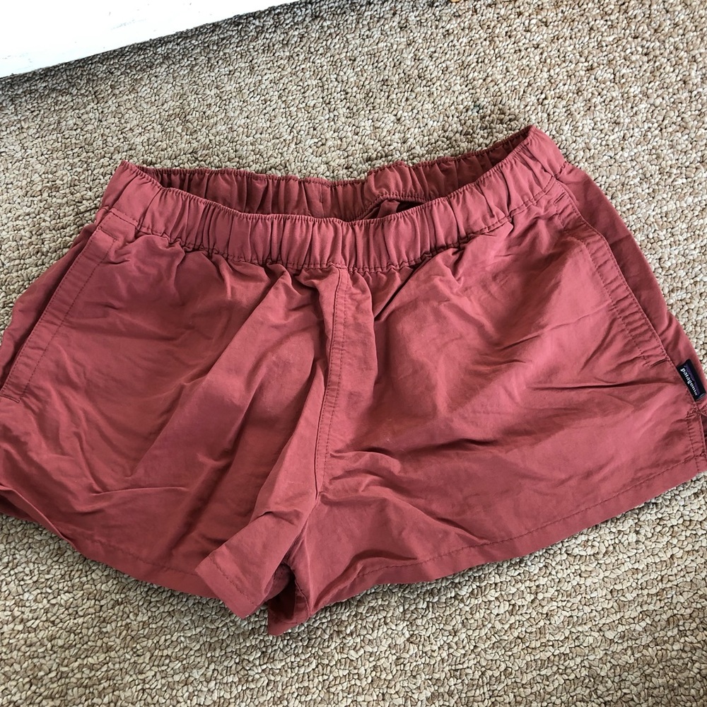 Rusty Red Patagonia 2.5” Shorts size S
